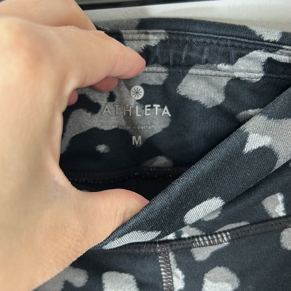 Athleta Be Free Leopard Print Bike Shorts - Picture 3 of 6